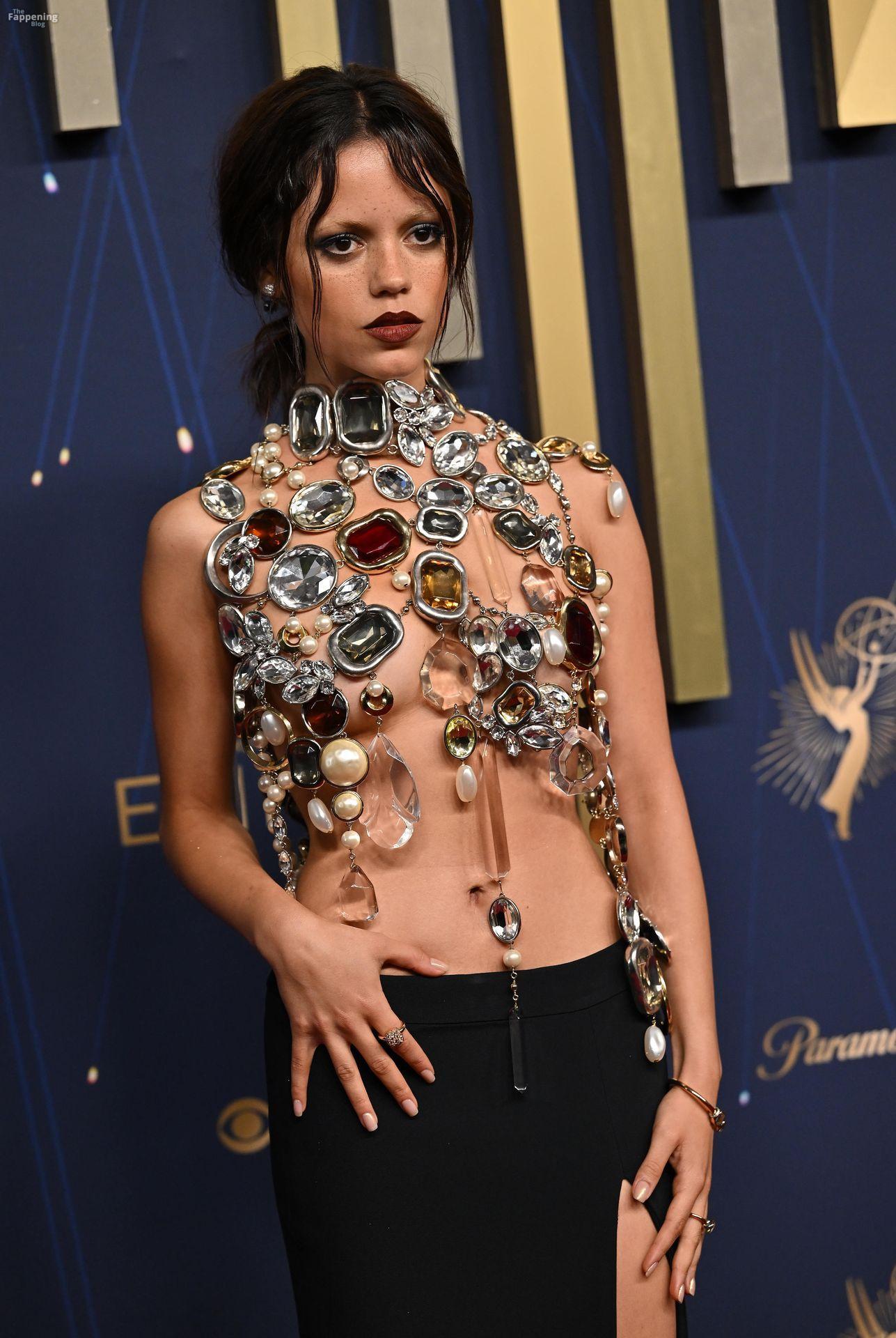 jenna-ortega-neary-nude-2-the-fappening-pics-1