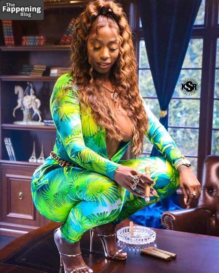 kash-doll-feet-255034-the-fappening-pics_-1