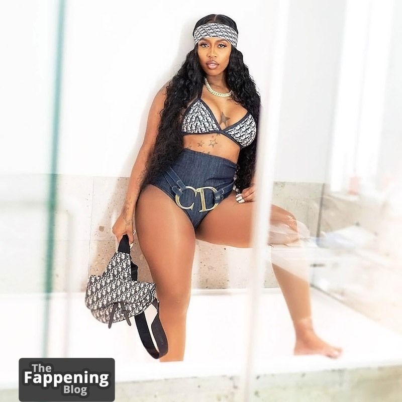 kash-doll-nude-and-sexy-photo-collection-53-the-fappening-pics