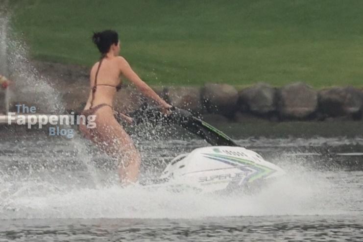 kendall-jenner-sexy-15-the-fappening-pics_