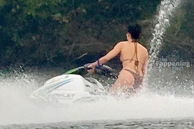 kendall-jenner-sexy-4-the-fappening-pics_