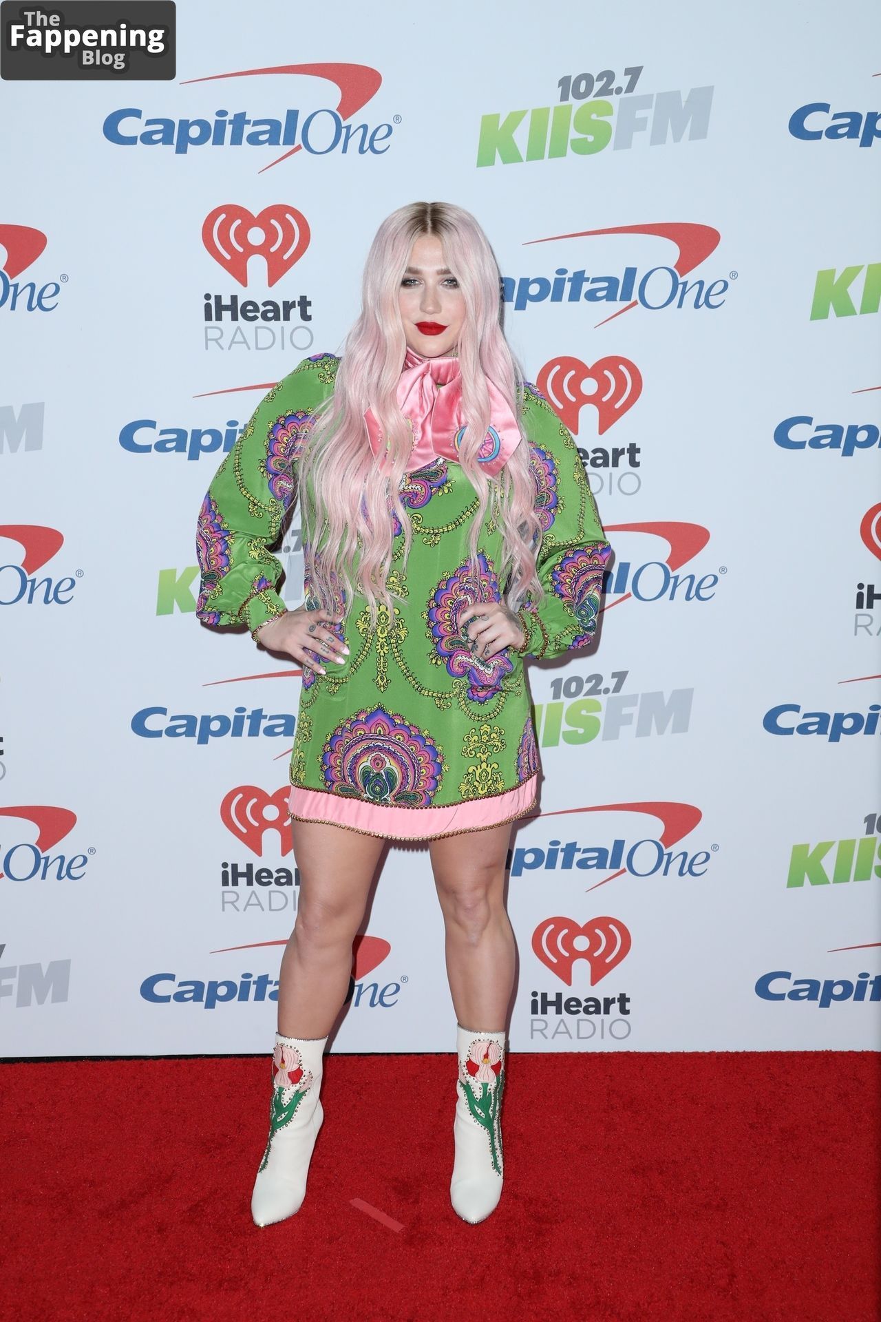 kesha-sexy-127670-the-fappening-pics_