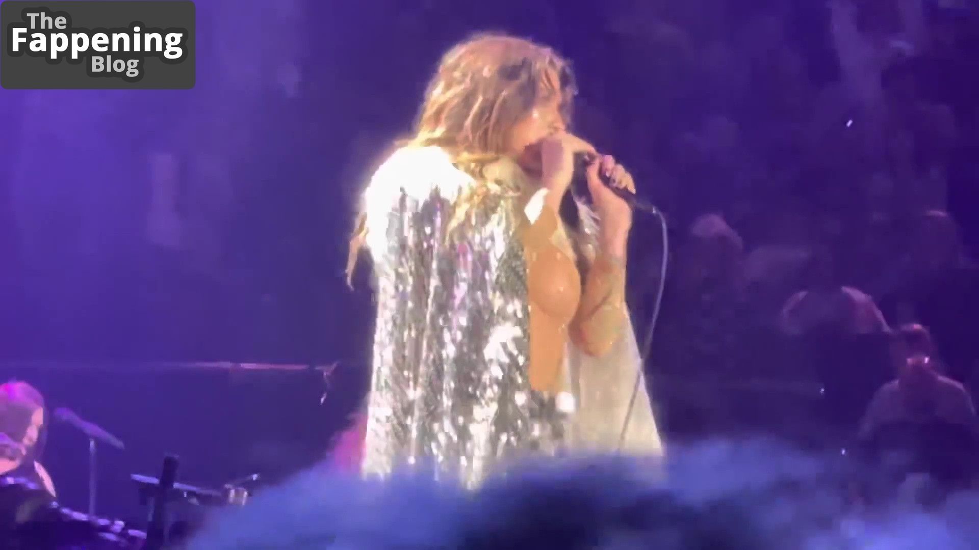 kesha-topless-663735-the-fappening-pics_