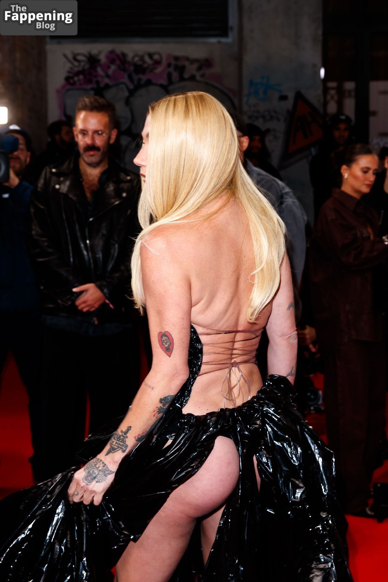 kesha-upskirt-59207-the-fappening-pics_