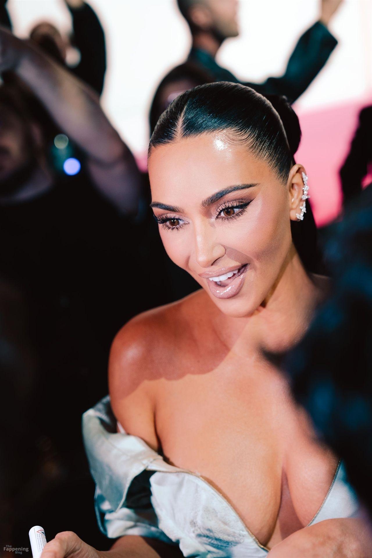 kim-kardashian-127-the-fappening-pics_