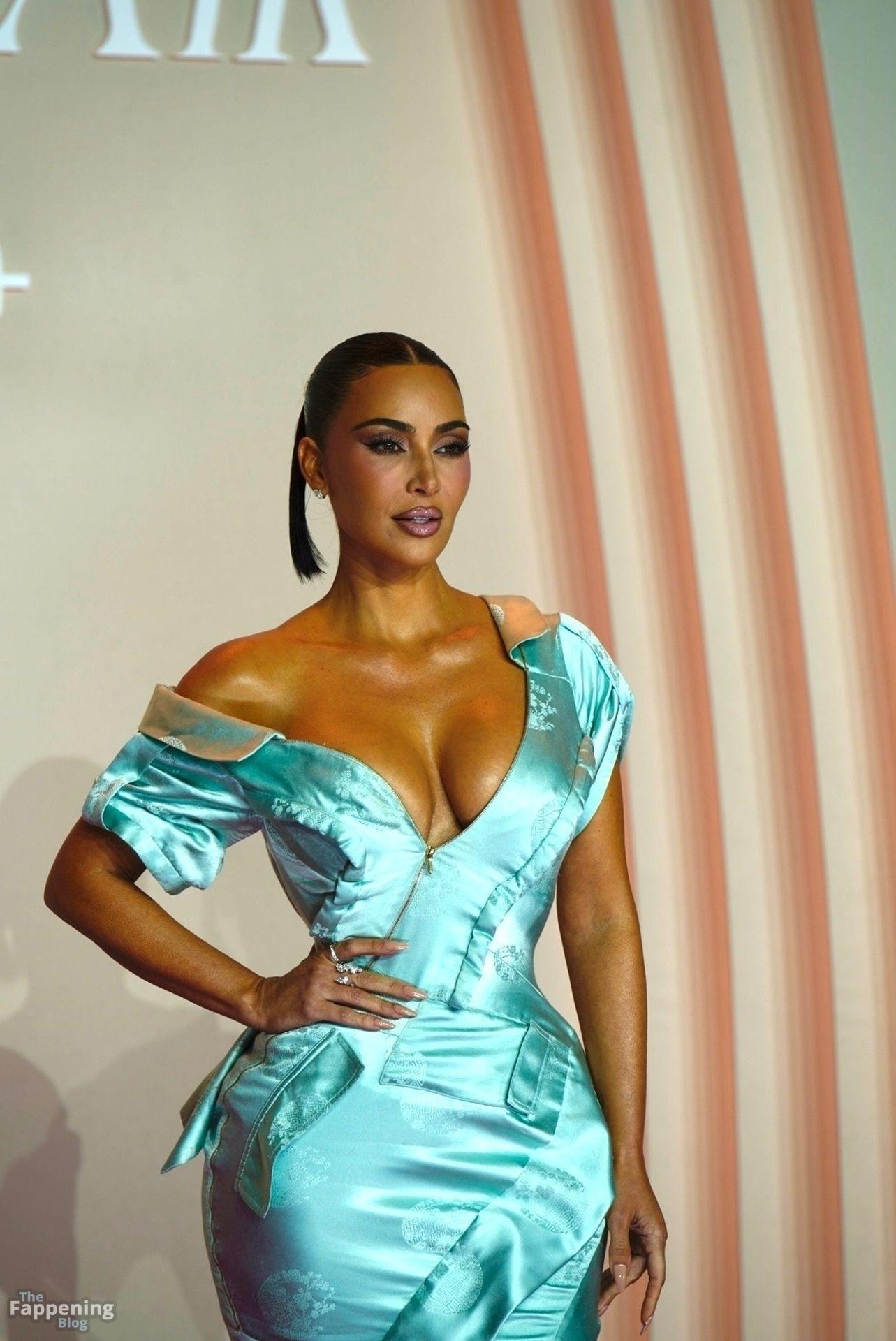 kim-kardashian-13-the-fappening-pics_-1