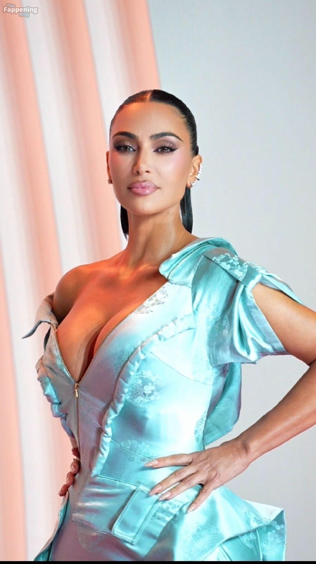 kim-kardashian-59-the-fappening-pics_