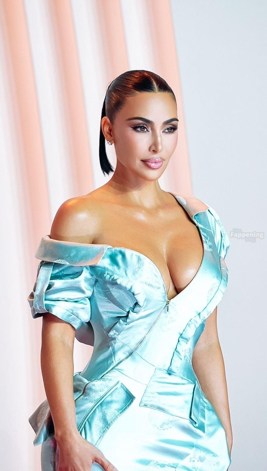 kim-kardashian-61-the-fappening-pics_