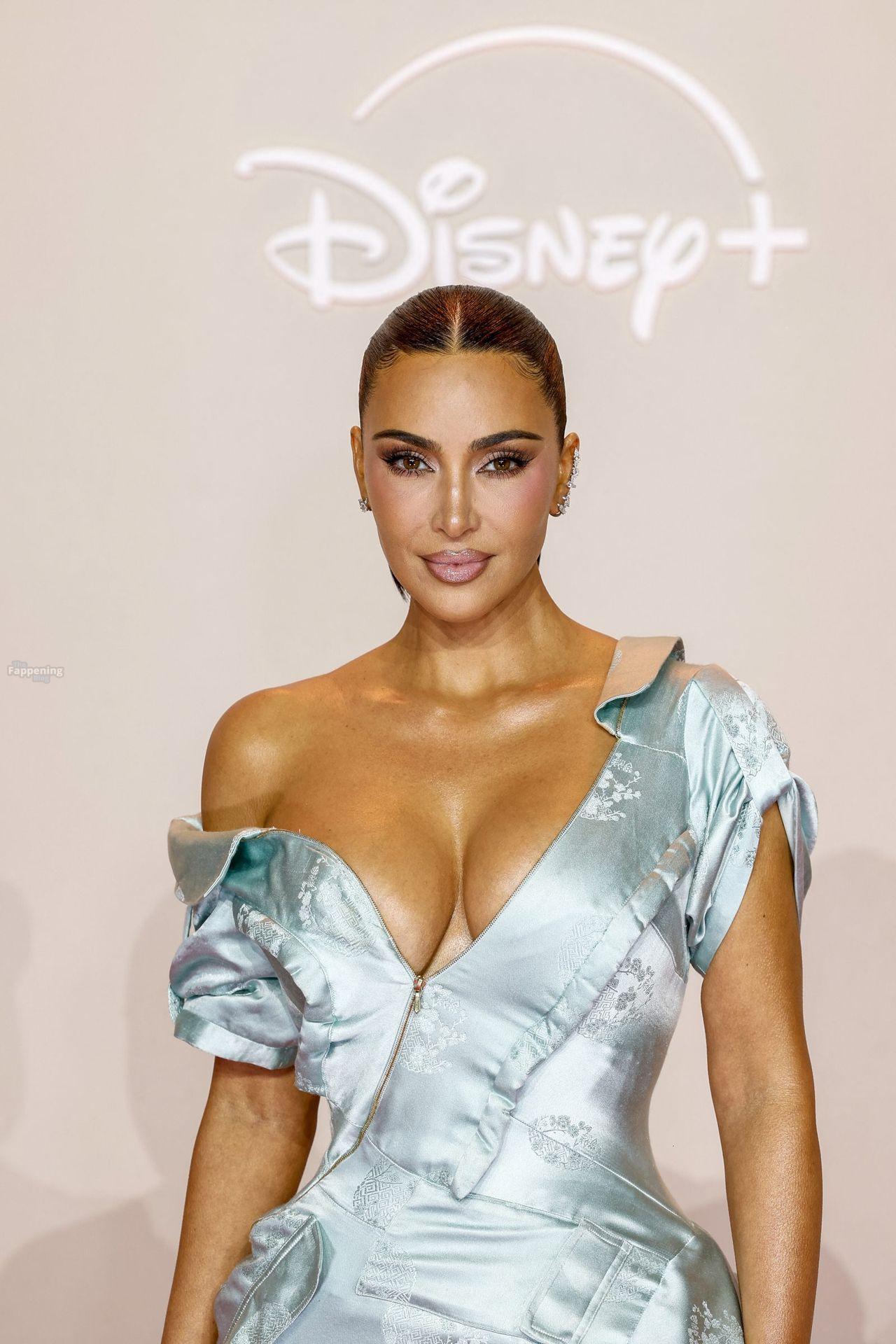 kim-kardashian-cleavage-blue-gown-alls-fair-paris-premiere-022-the-fappening-pics_
