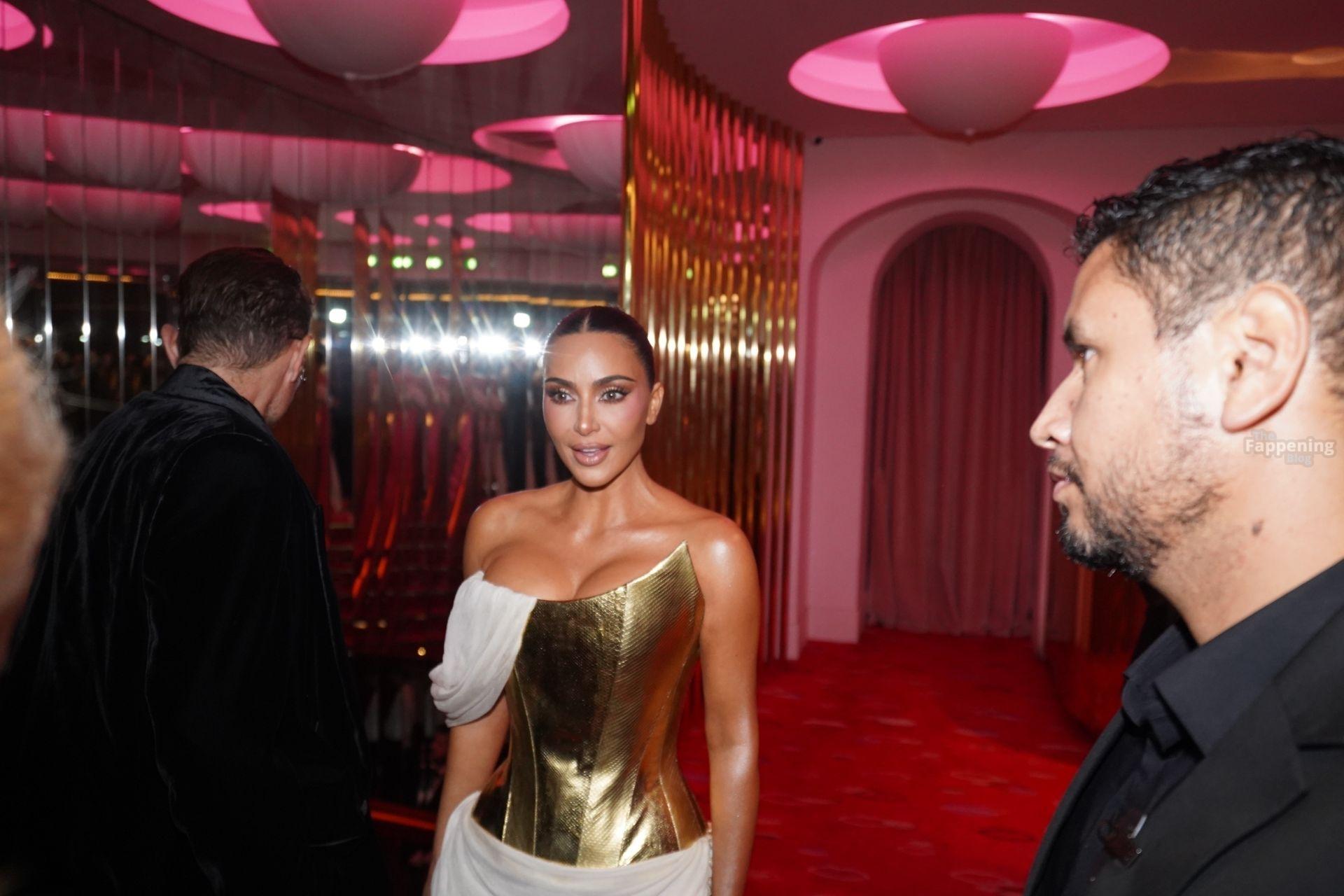 kim-kardashian-sexy-102-the-fappening-pics_-2