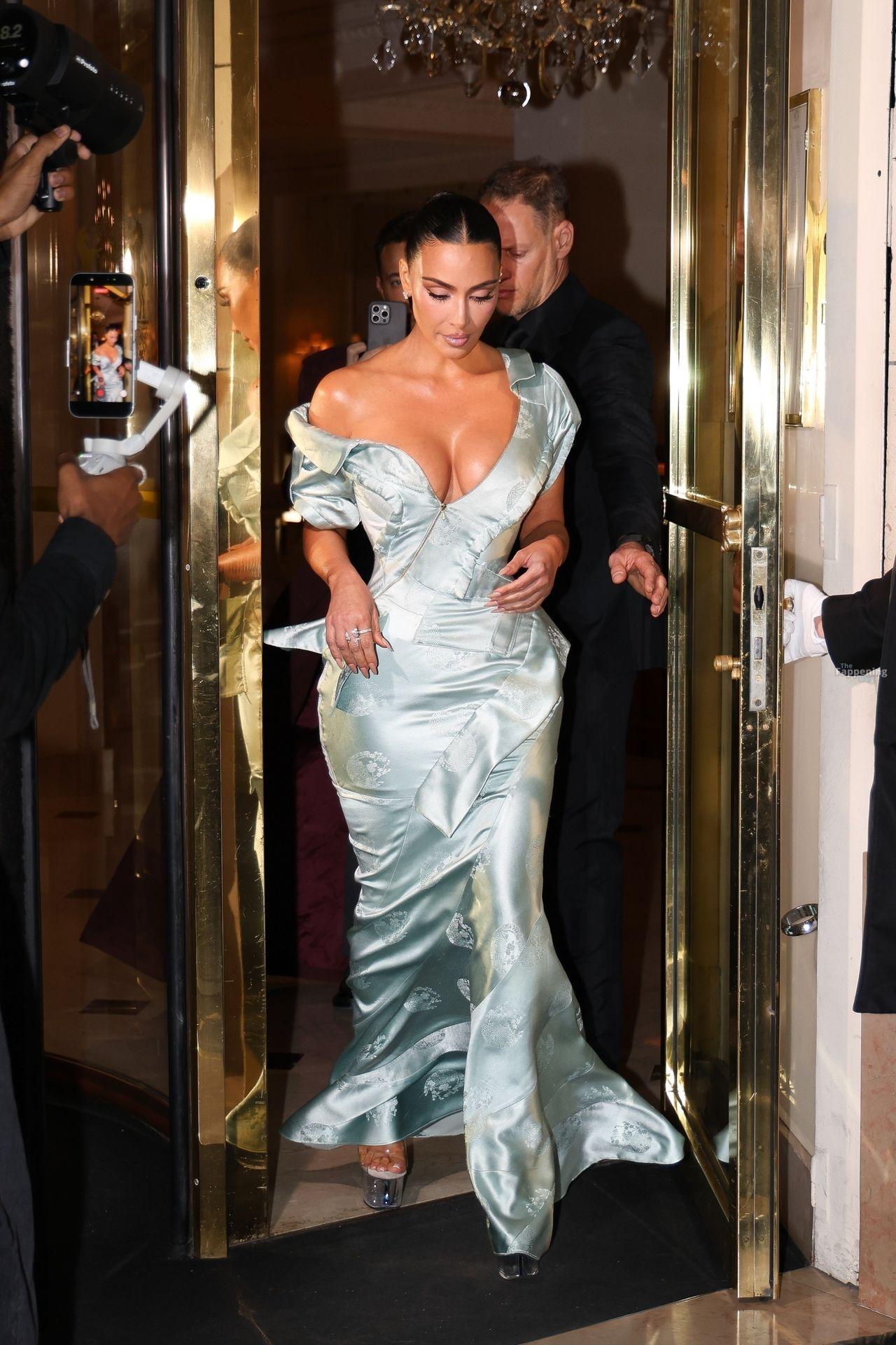 kim-kardashian-sexy-11-the-fappening-pics_-1