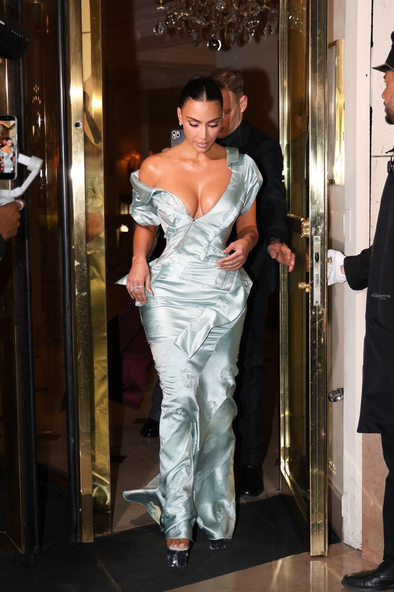 kim-kardashian-sexy-13-the-fappening-pics_-1