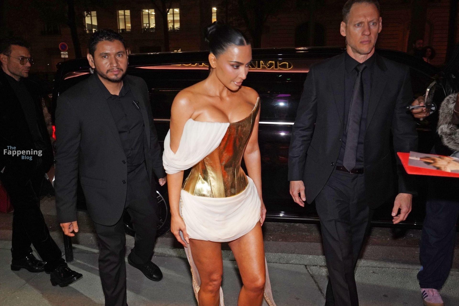 kim-kardashian-sexy-2-the-fappening-pics_-4