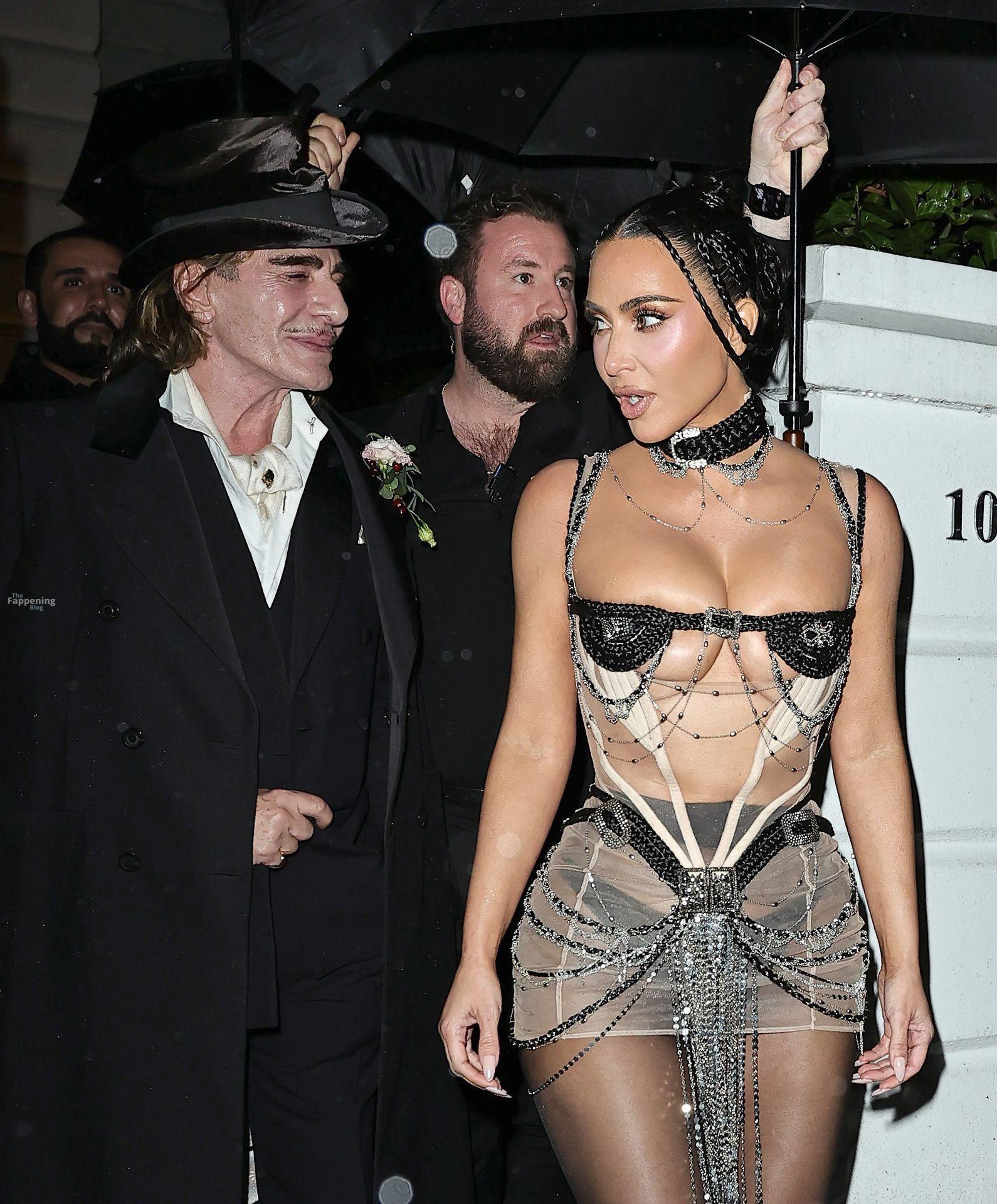 kim-kardashian-sexy-23-the-fappening-pics_-2