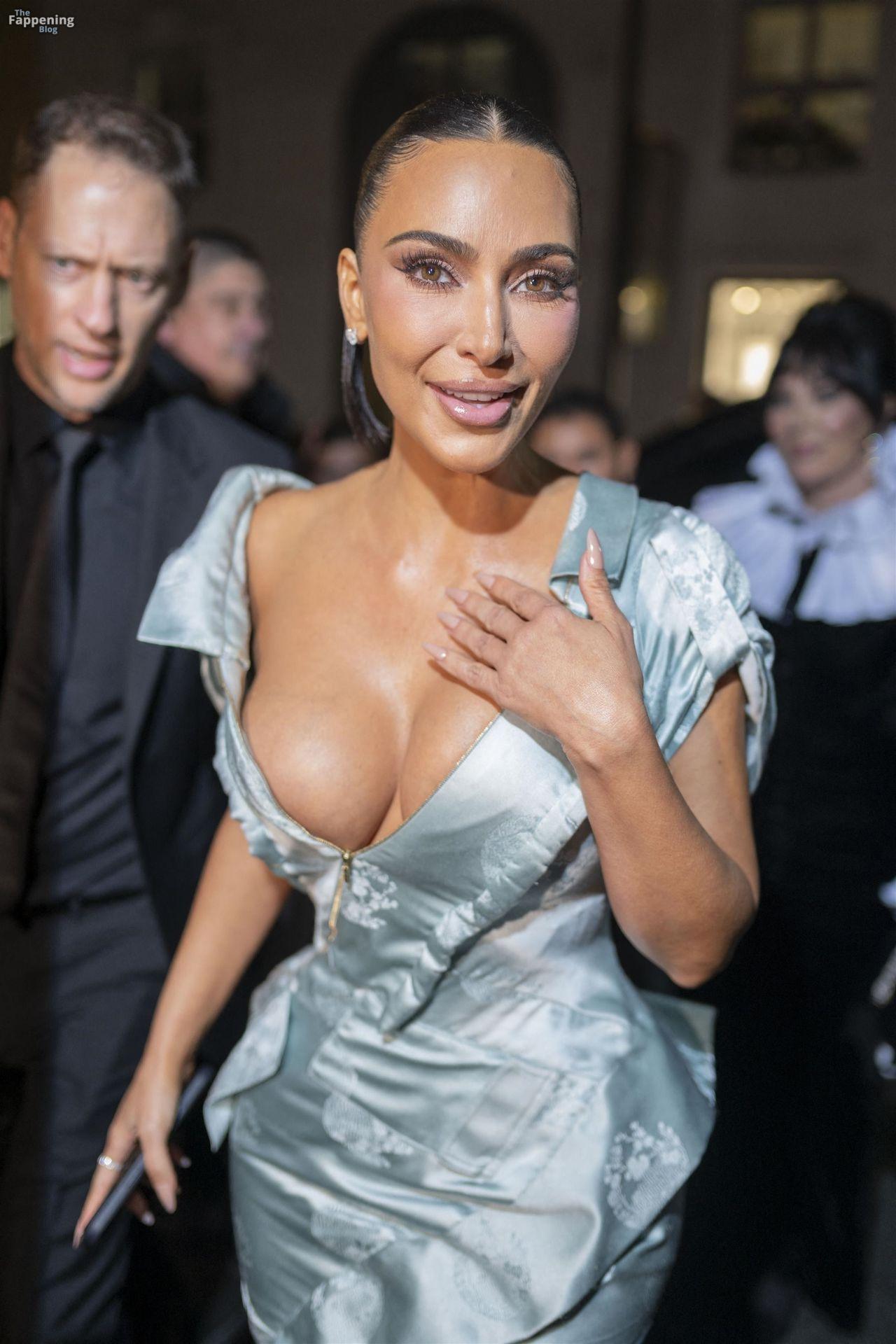 kim-kardashian-sexy-38-the-fappening-pics_-1