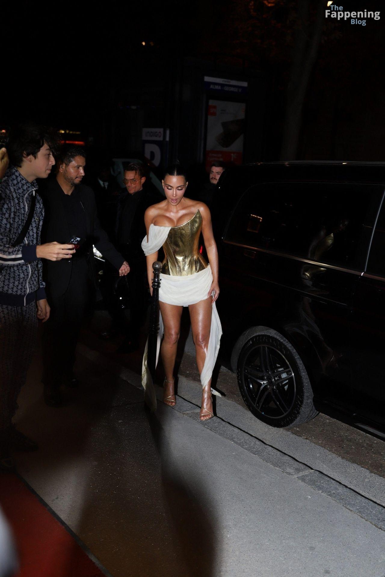 kim-kardashian-sexy-41-the-fappening-pics_-3