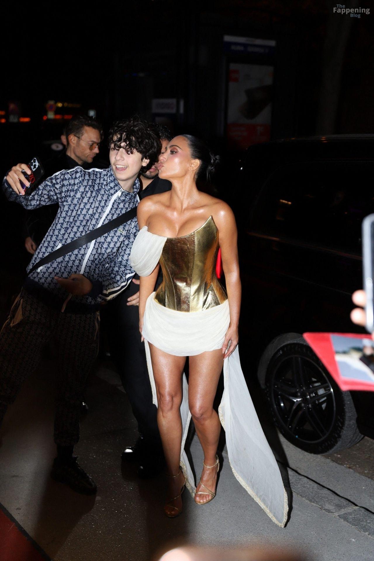 kim-kardashian-sexy-43-the-fappening-pics_-3