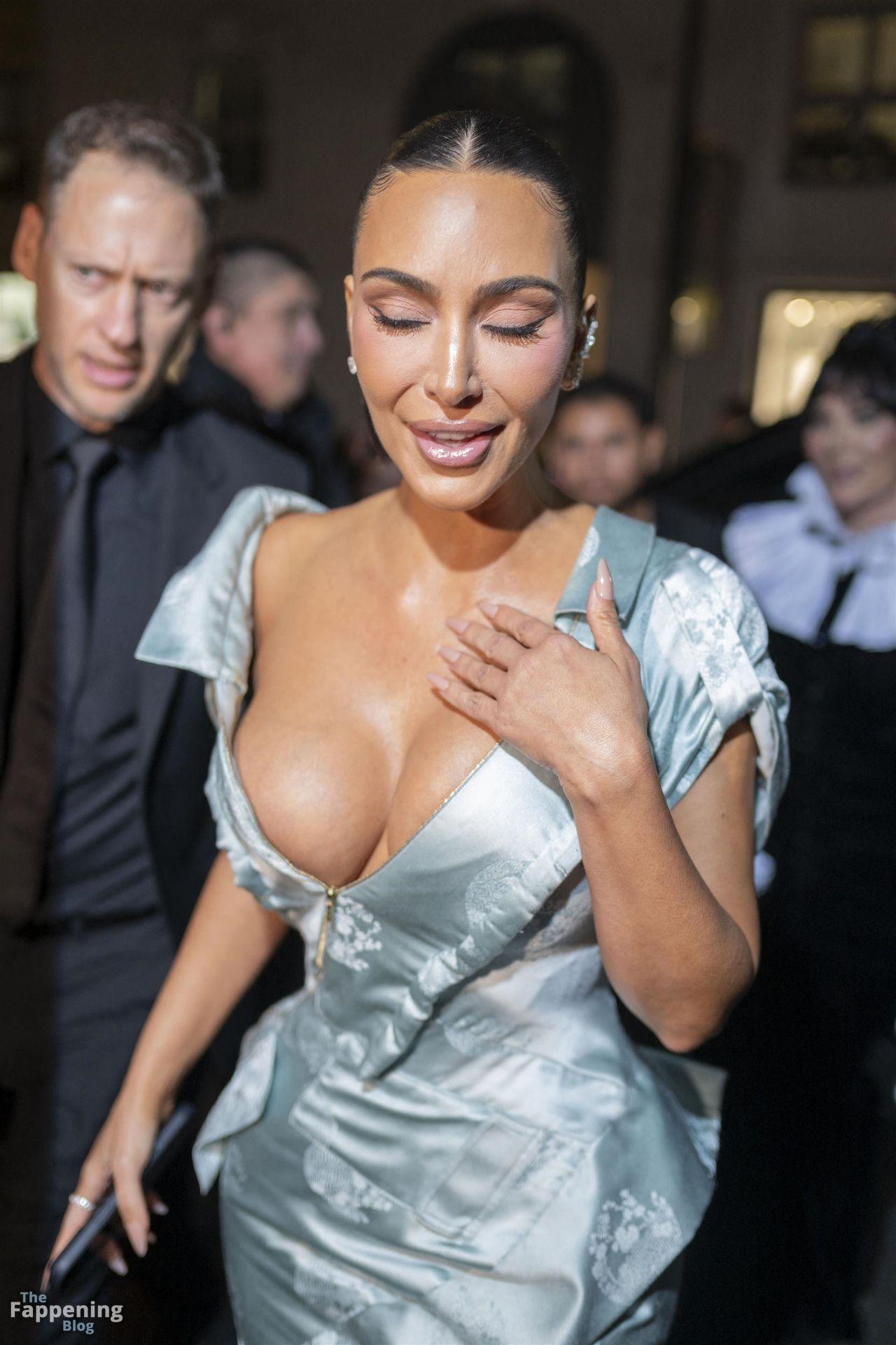 kim-kardashian-sexy-49-the-fappening-pics_-1