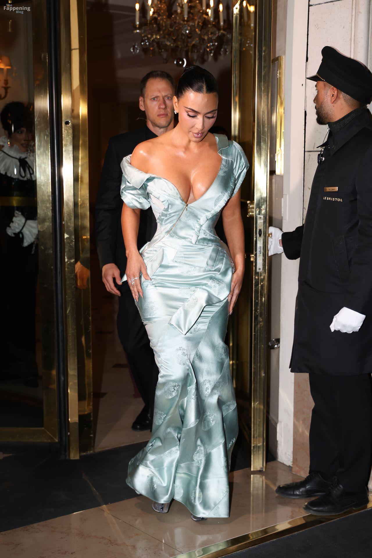 kim-kardashian-sexy-59-the-fappening-pics_-1