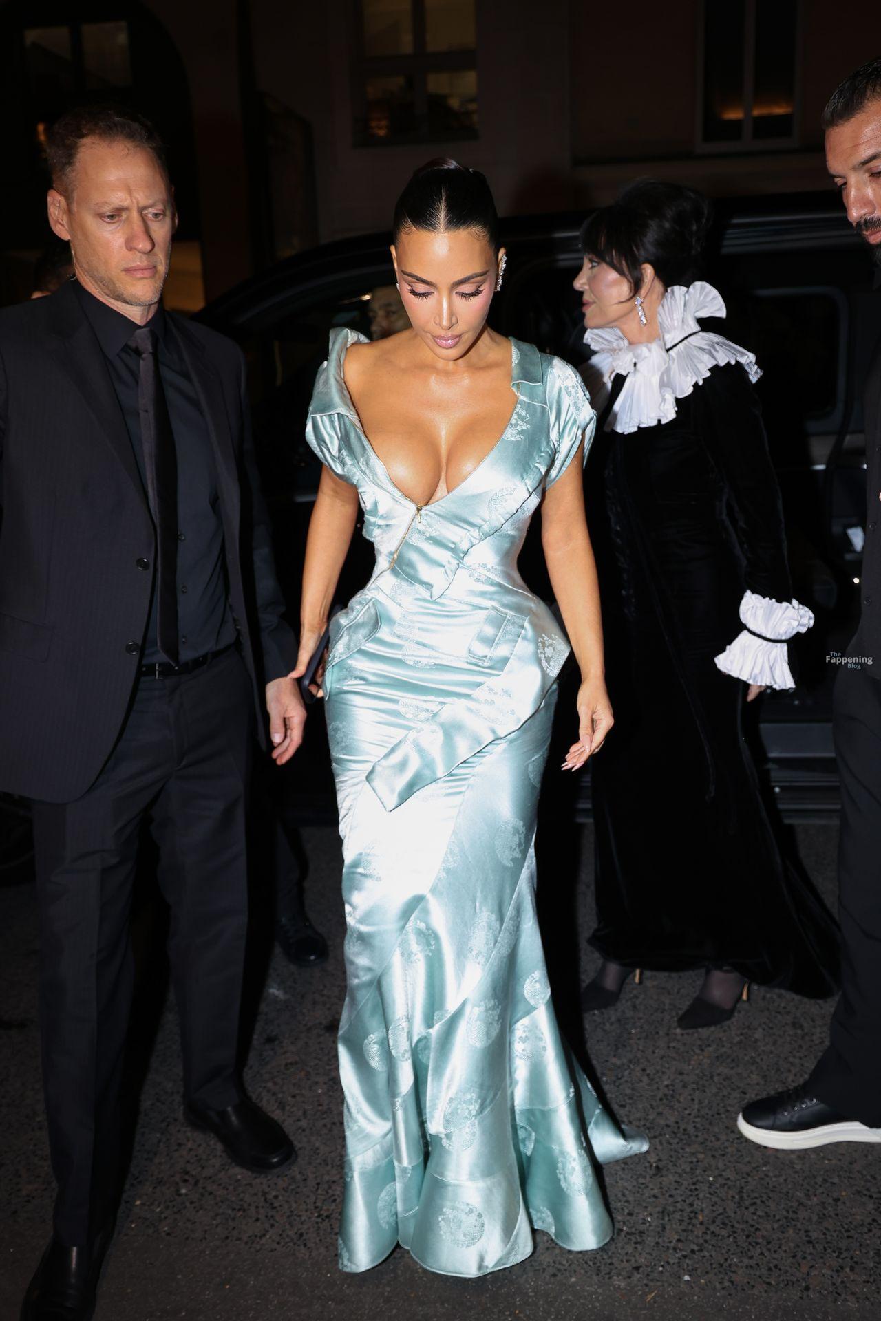 kim-kardashian-sexy-89-the-fappening-pics_-1