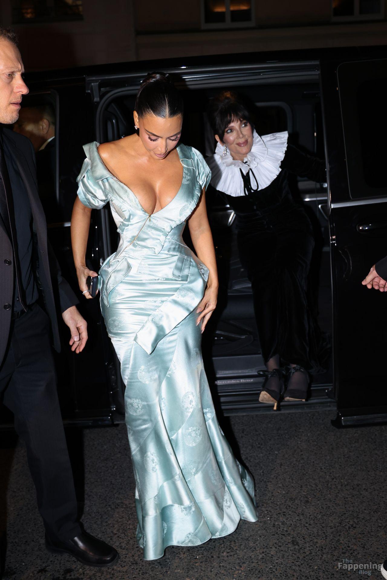 kim-kardashian-sexy-92-the-fappening-pics_-1