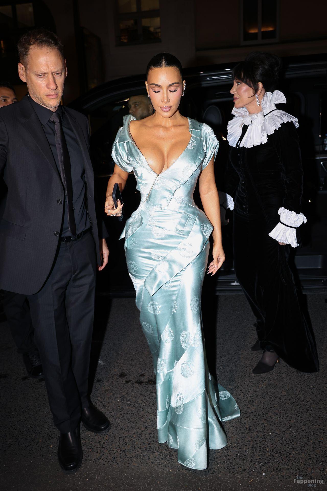 kim-kardashian-sexy-95-the-fappening-pics_-1