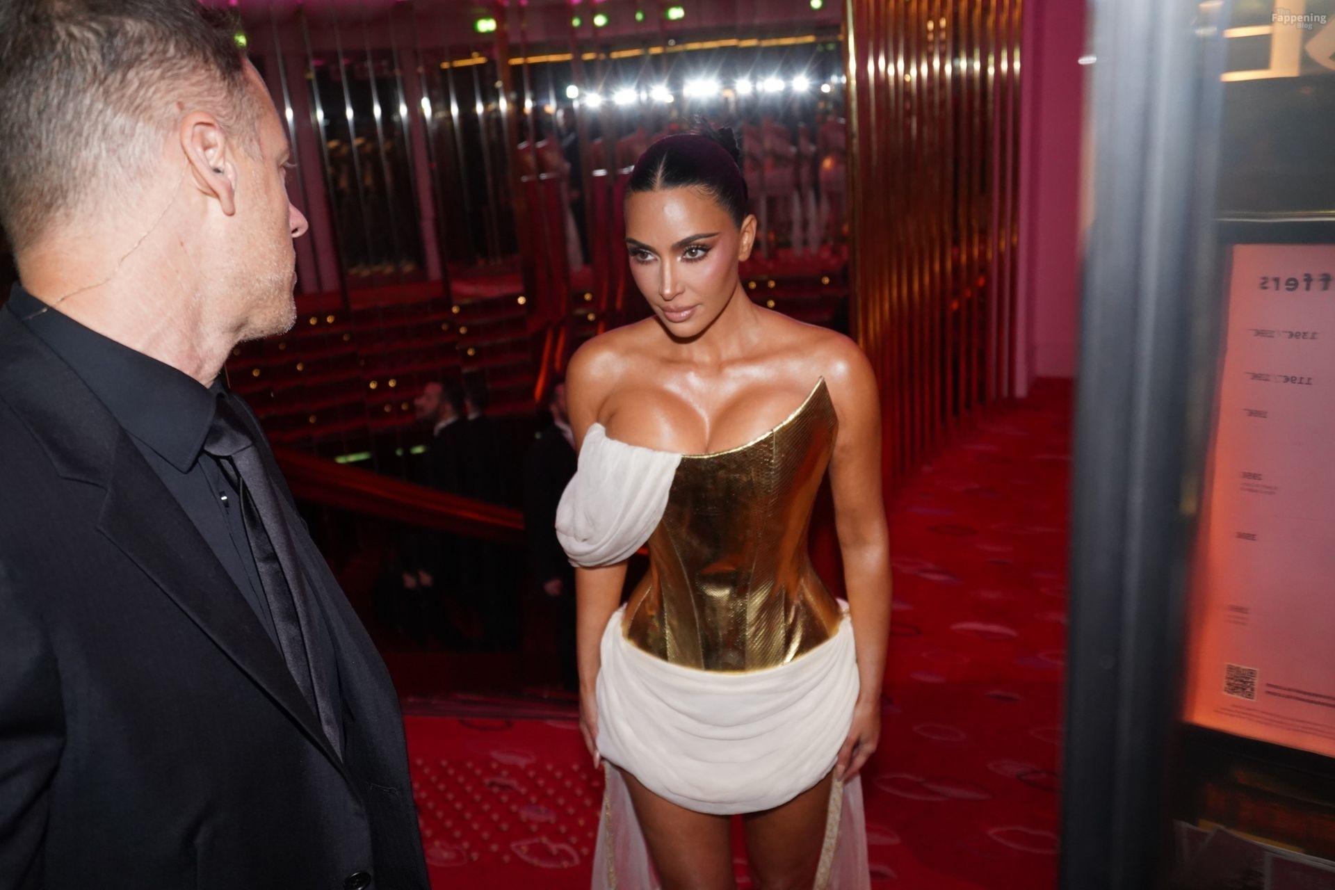 kim-kardashian-sexy-95-the-fappening-pics_-2