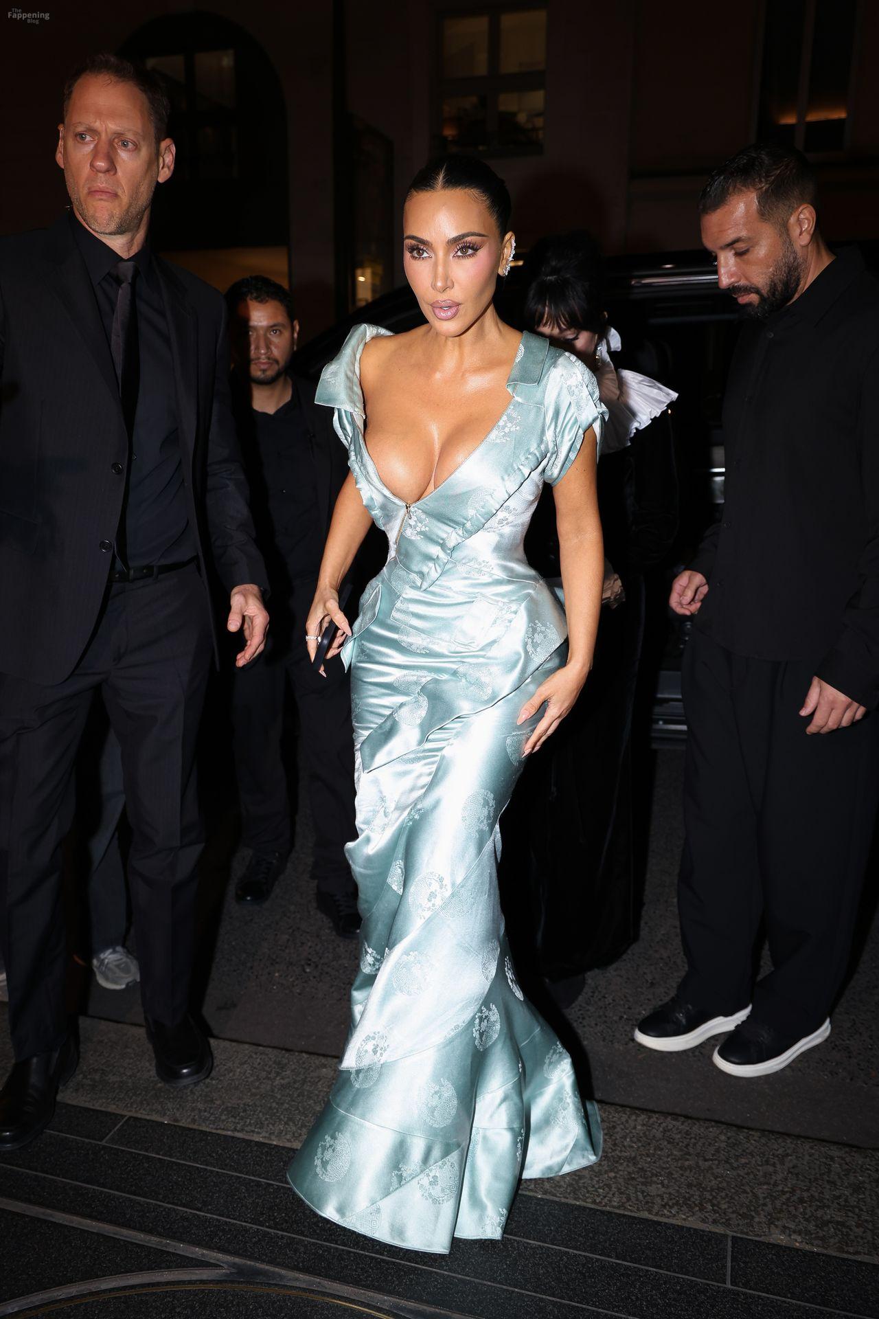 kim-kardashian-sexy-96-the-fappening-pics_-1