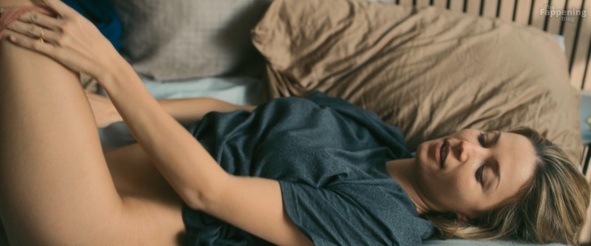 lena-meckel-nude-sexy-11-the-fappening-pics_