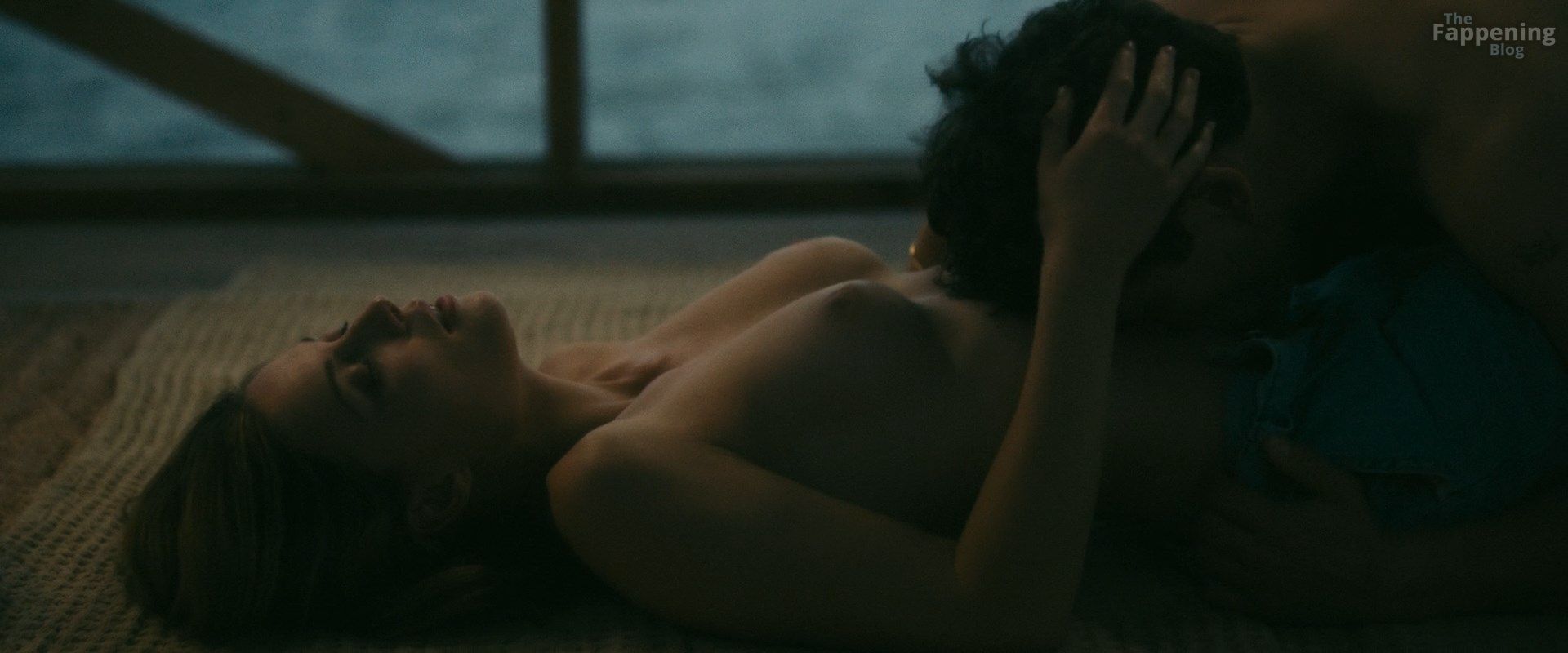 lena-meckel-nude-sexy-15-the-fappening-pics_