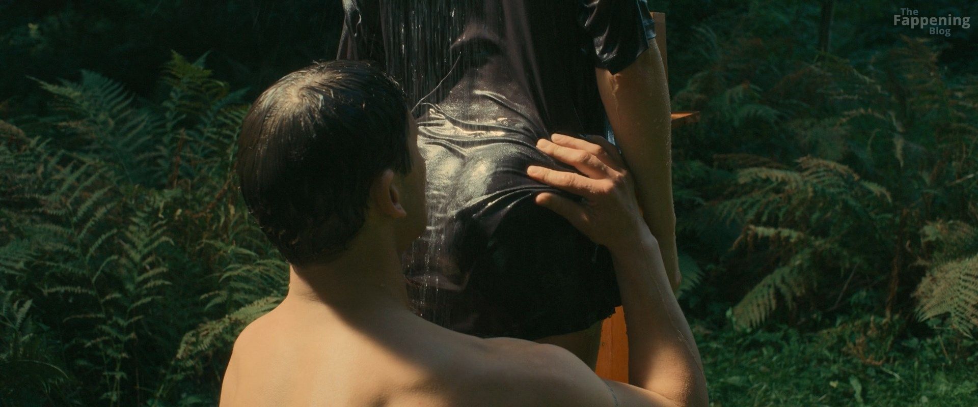 lena-meckel-nude-sexy-21-the-fappening-pics_