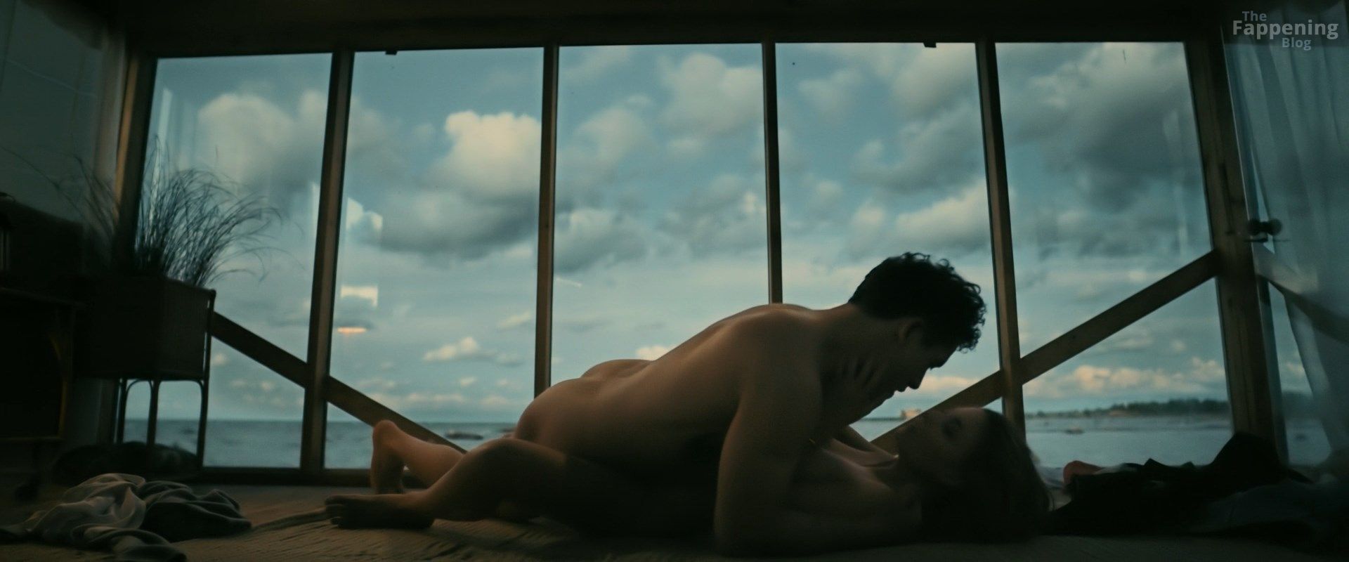 lena-meckel-nude-sexy-29-the-fappening-pics_