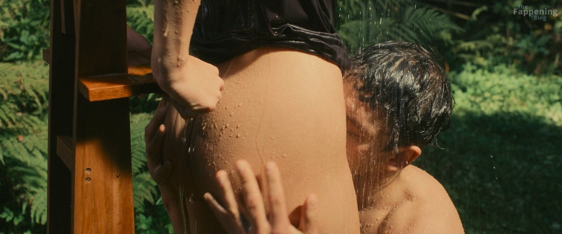 lena-meckel-nude-sexy-50-the-fappening-pics_