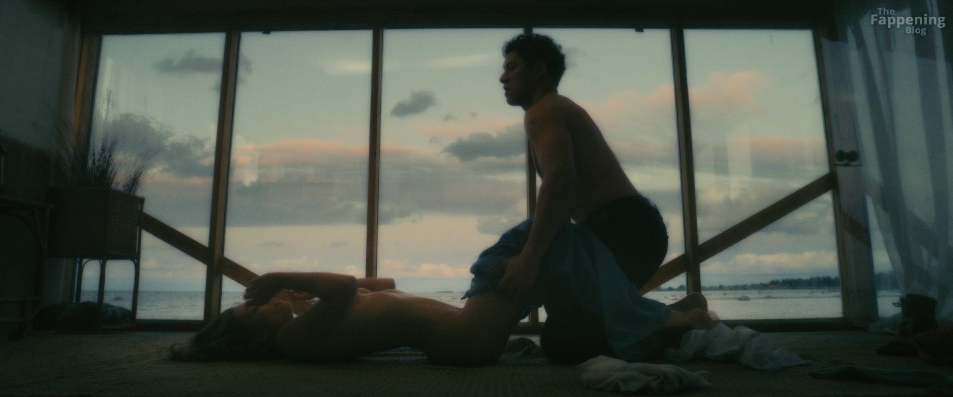 lena-meckel-nude-sexy-53-the-fappening-pics_