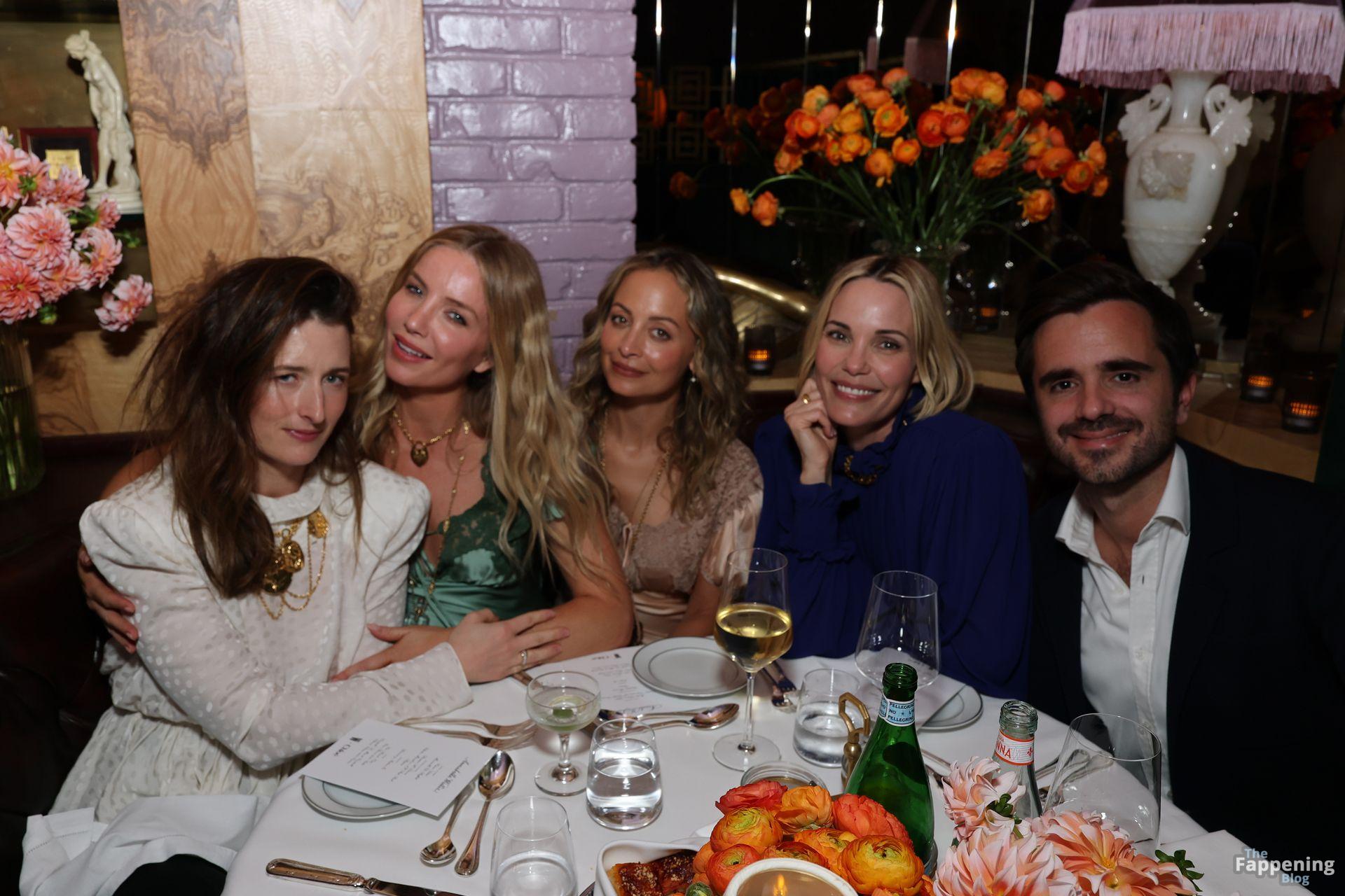 leslie-bibb-nude-sexy-7-the-fappening-pics_