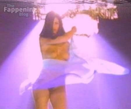 lisa-matthews-10997-the-fappening-pics_