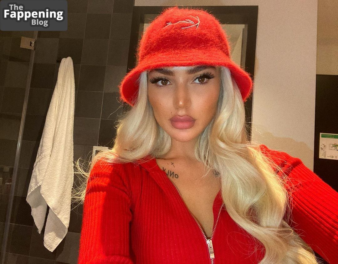 loredana-zefi-instagram-12217-the-fappening-pics_