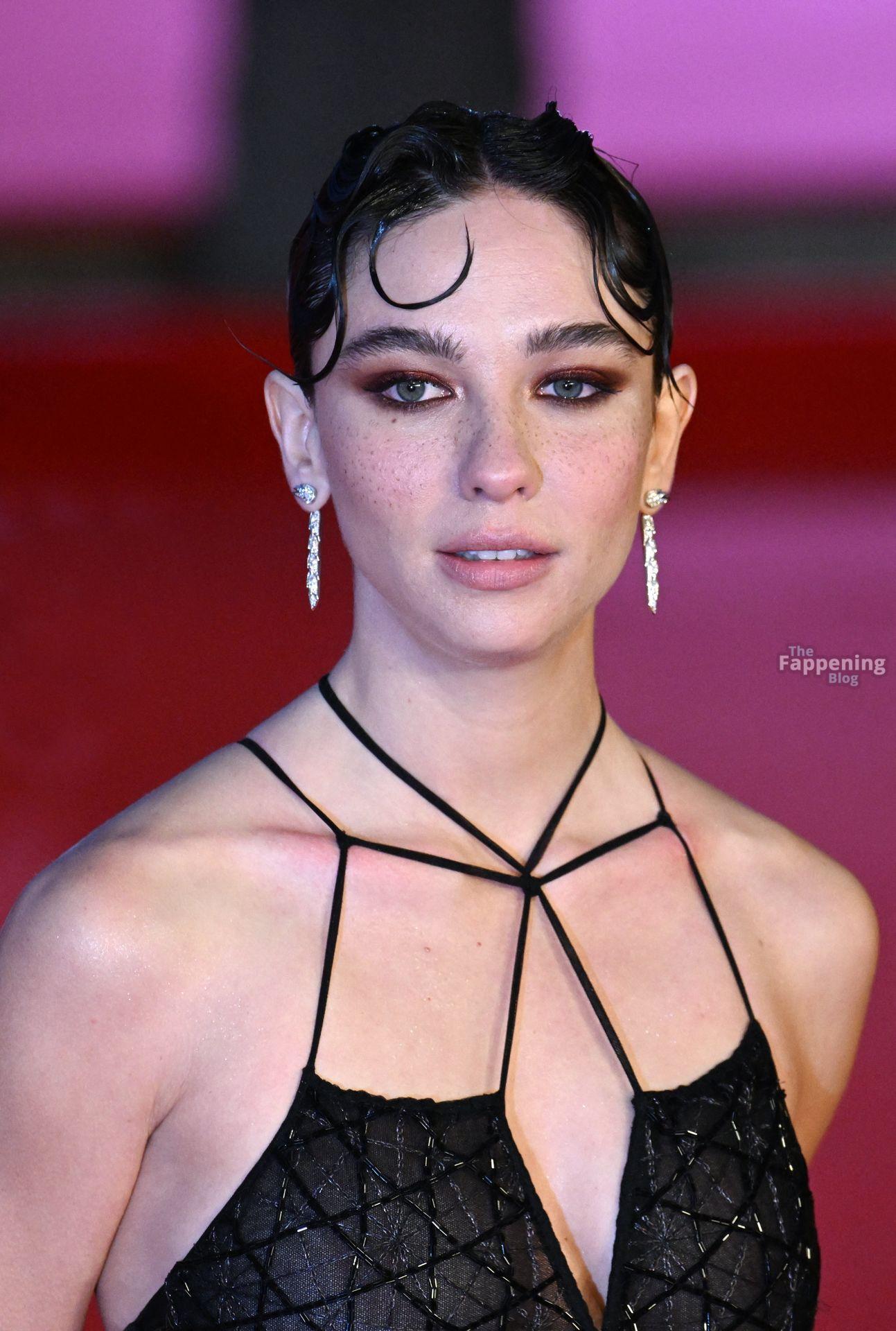 matilda-de-angelis-177-the-fappening-pics_