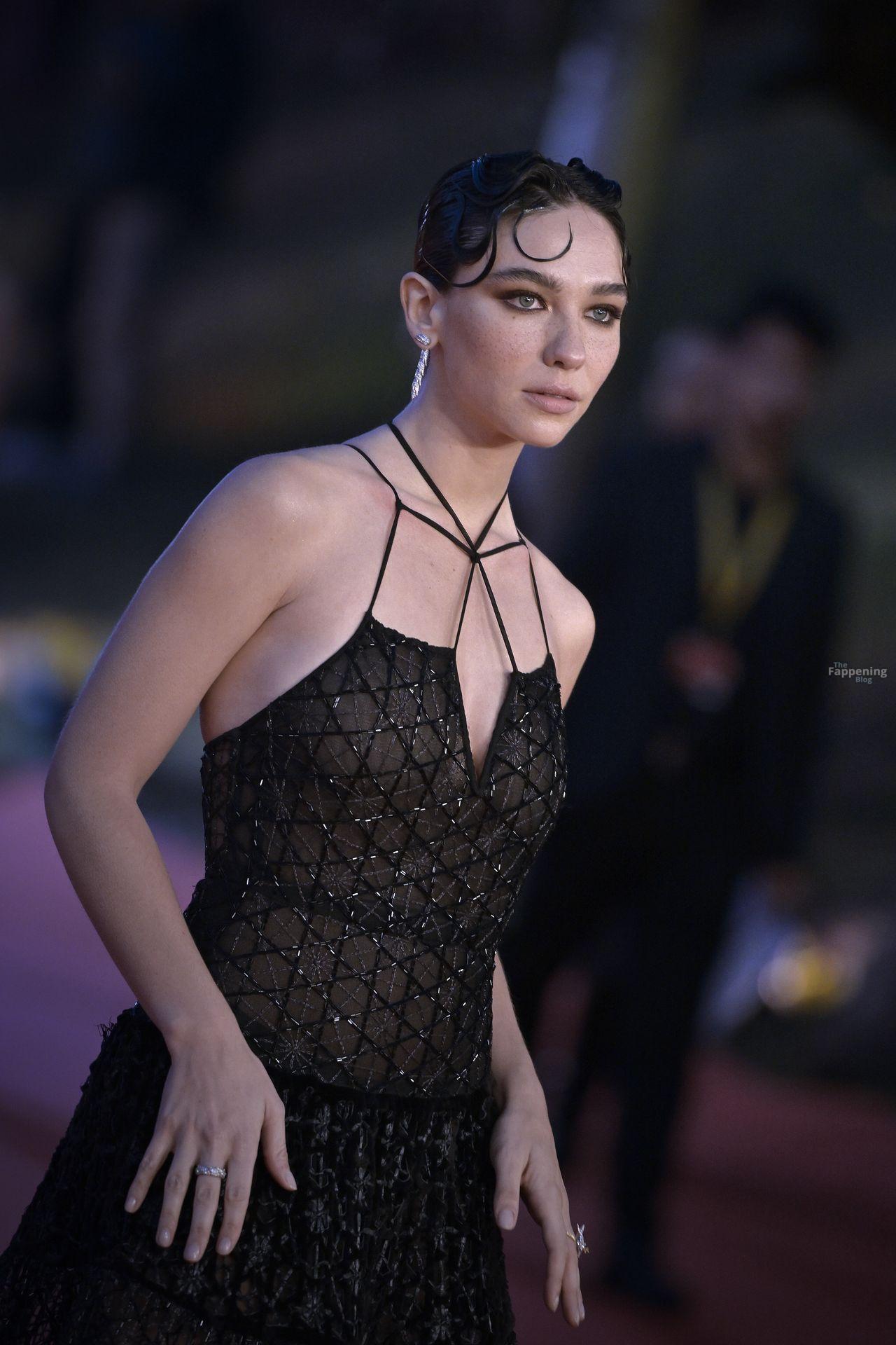 matilda-de-angelis-25-the-fappening-pics_