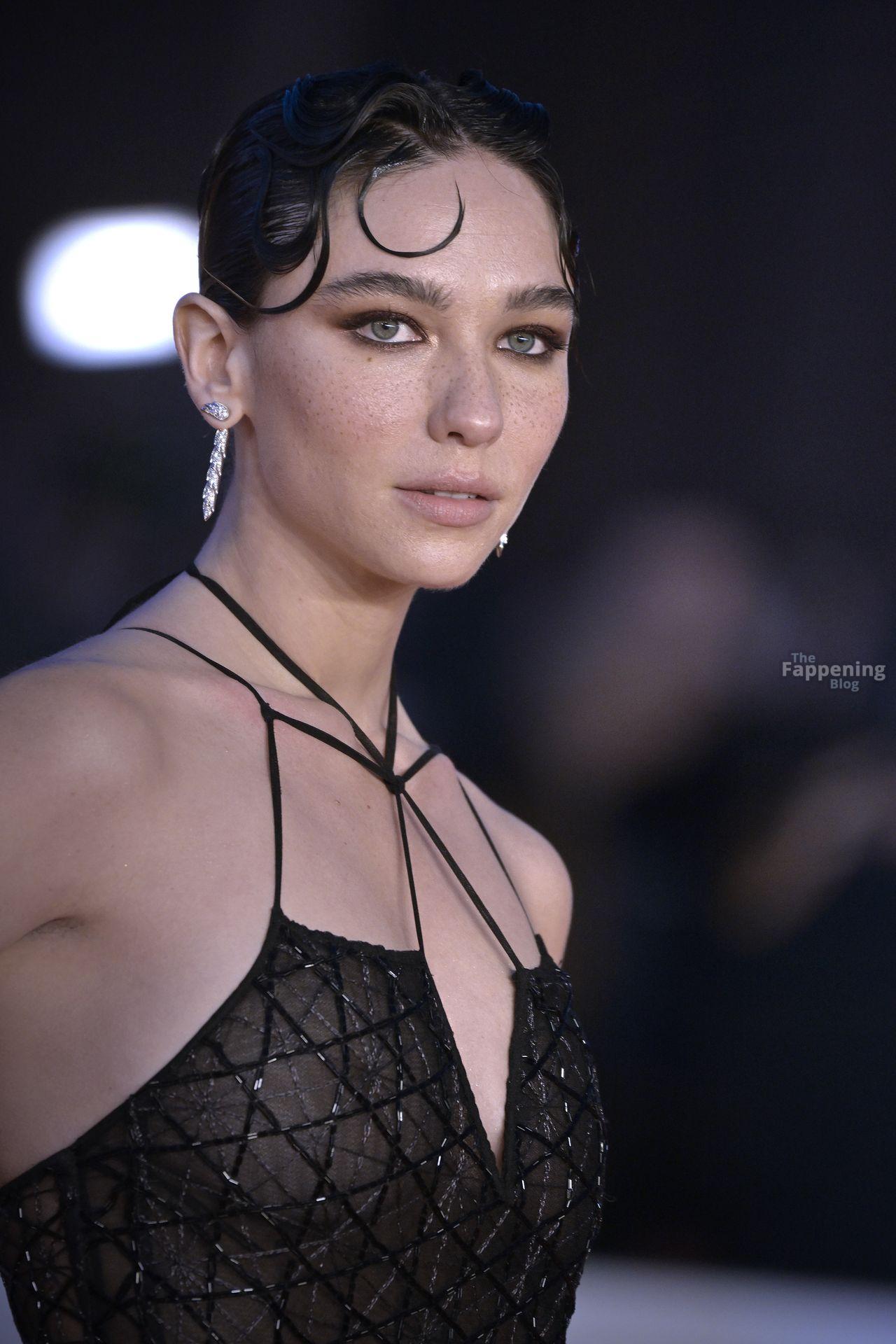 matilda-de-angelis-31-the-fappening-pics_