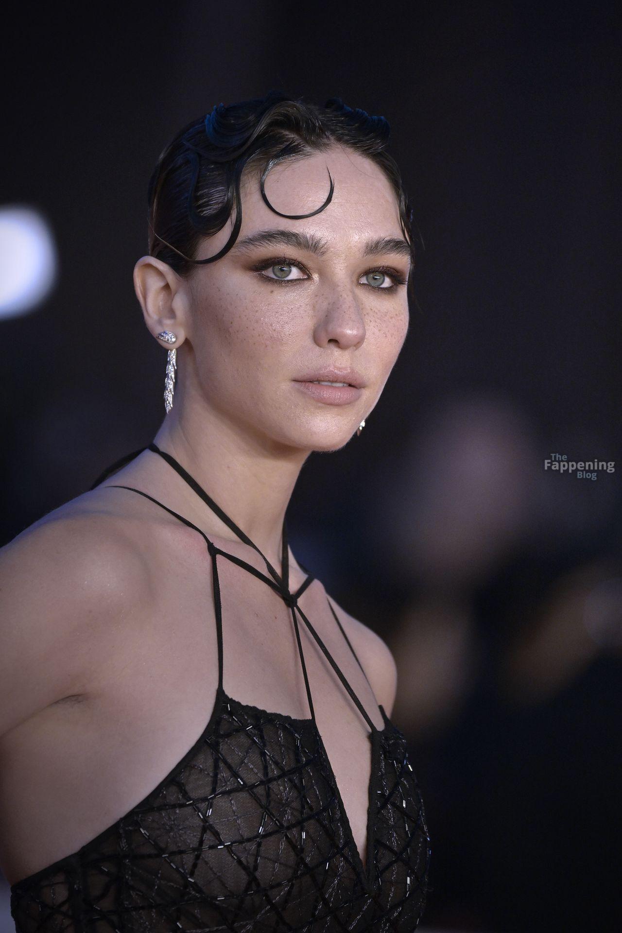 matilda-de-angelis-32-the-fappening-pics_