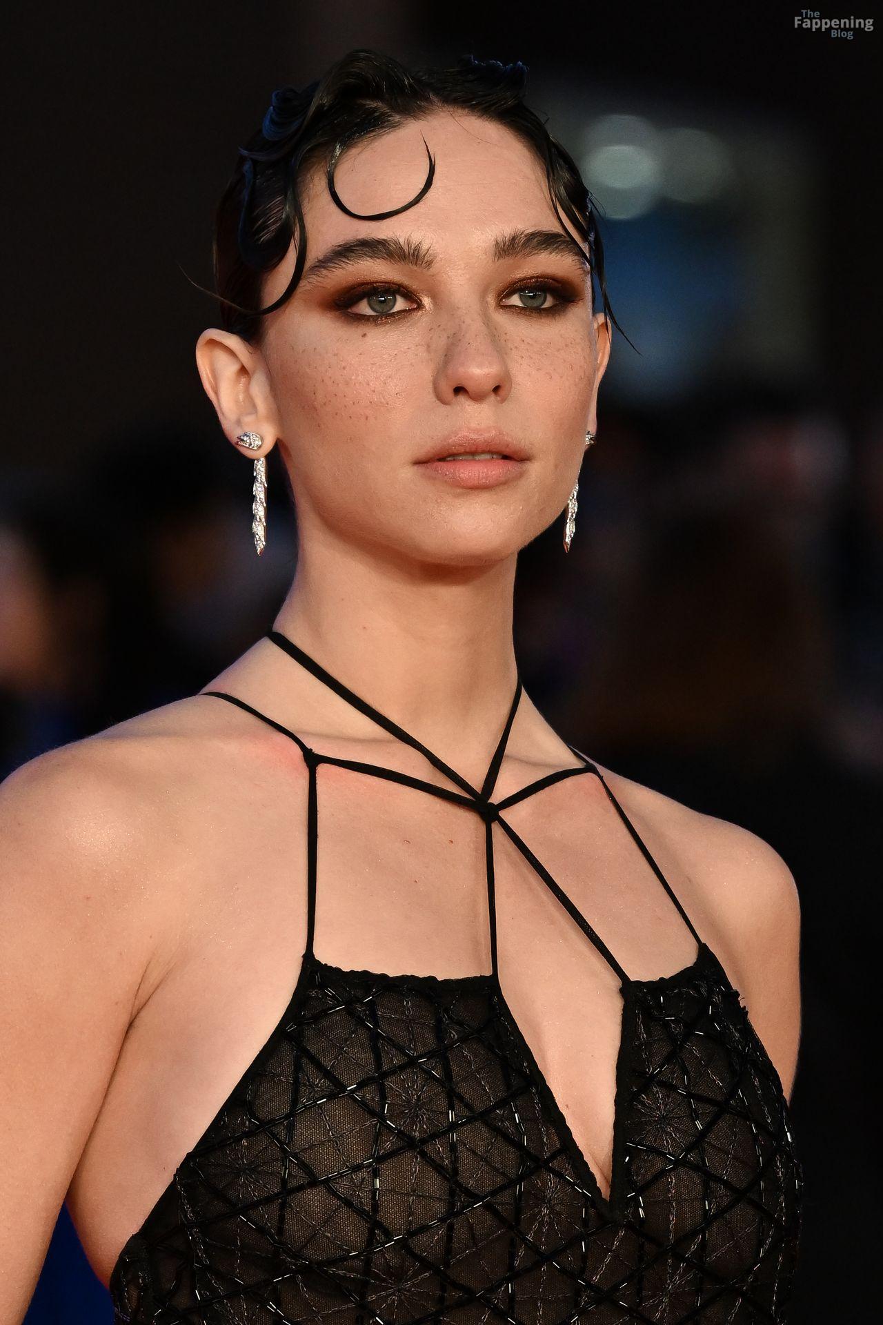 matilda-de-angelis-8-the-fappening-pics_