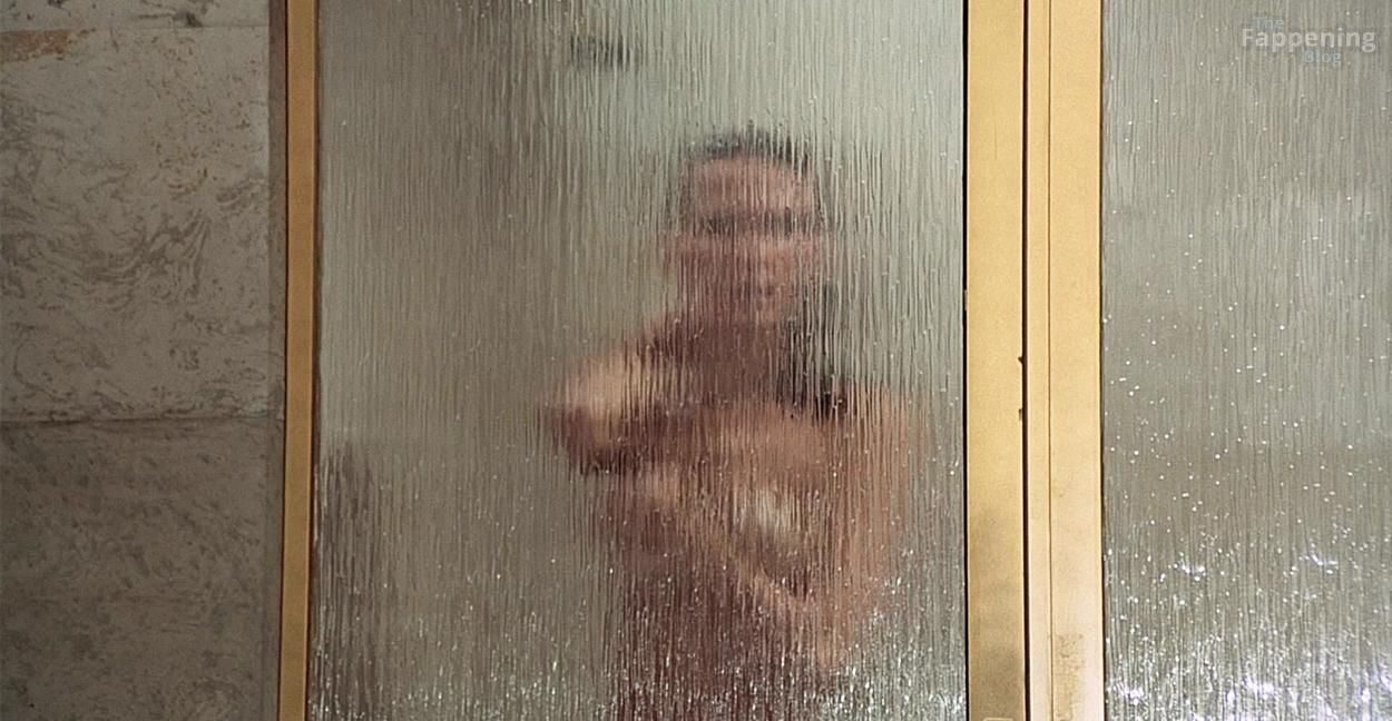 maud-adams-nude-sexy-27-the-fappening-pics