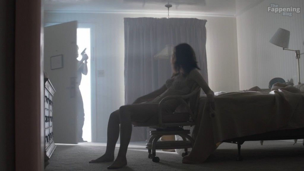 michelle-dockery-nude-scene-596216-the-fappening-pics_