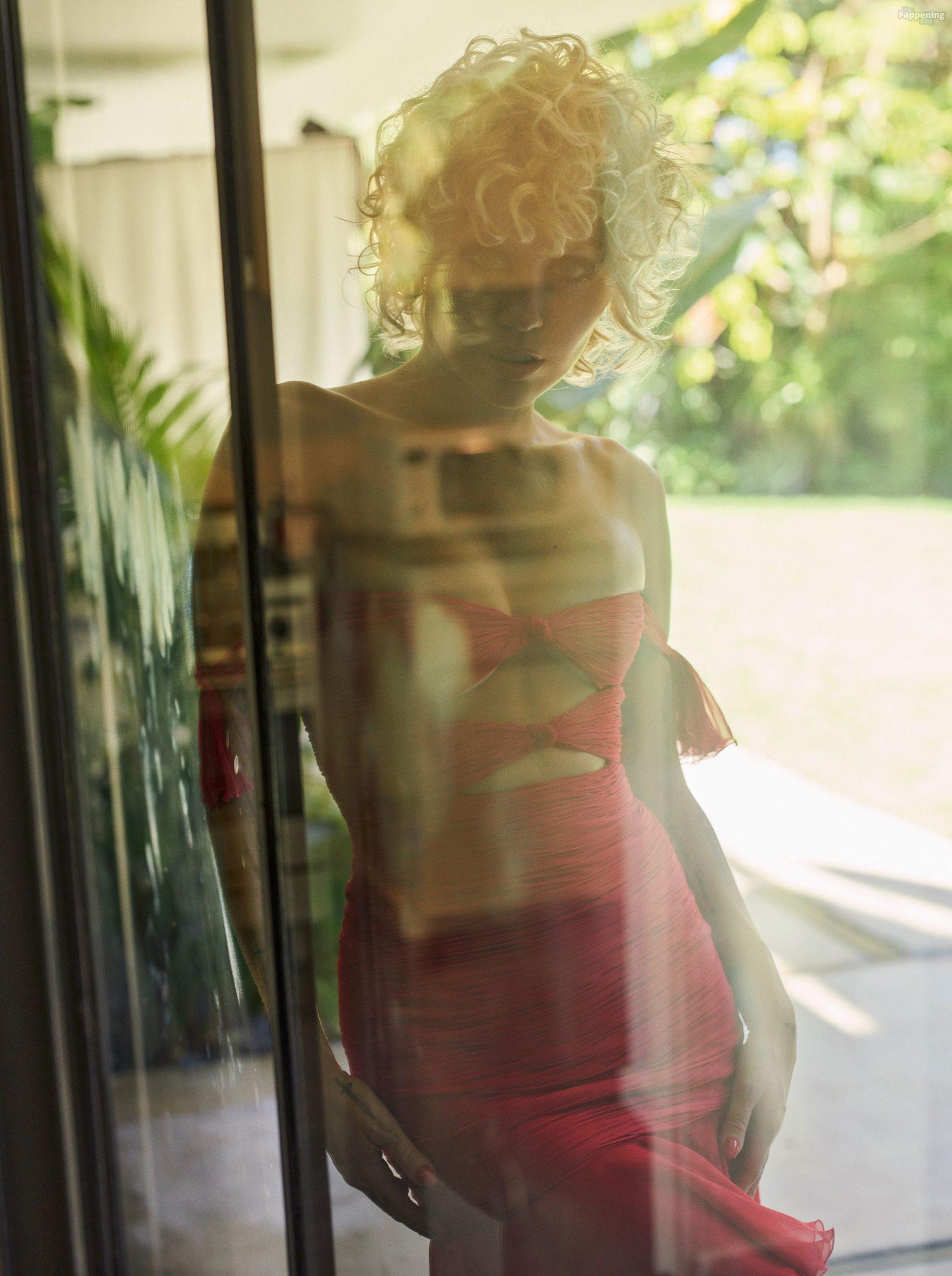 miley-cyrus-vogue-france-shoot-002-the-fappening-pics_