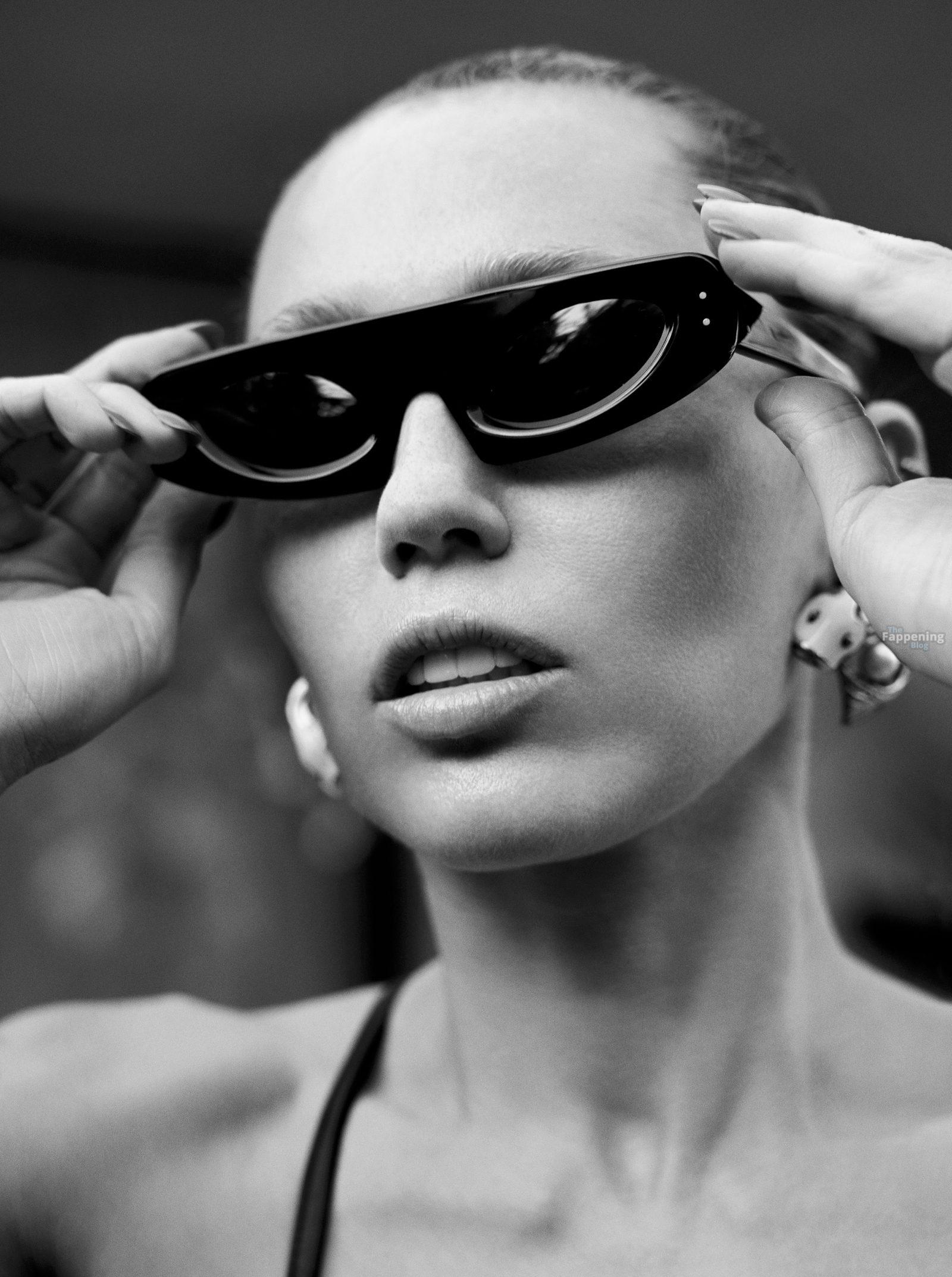 miley-cyrus-vogue-france-shoot-003-the-fappening-pics_