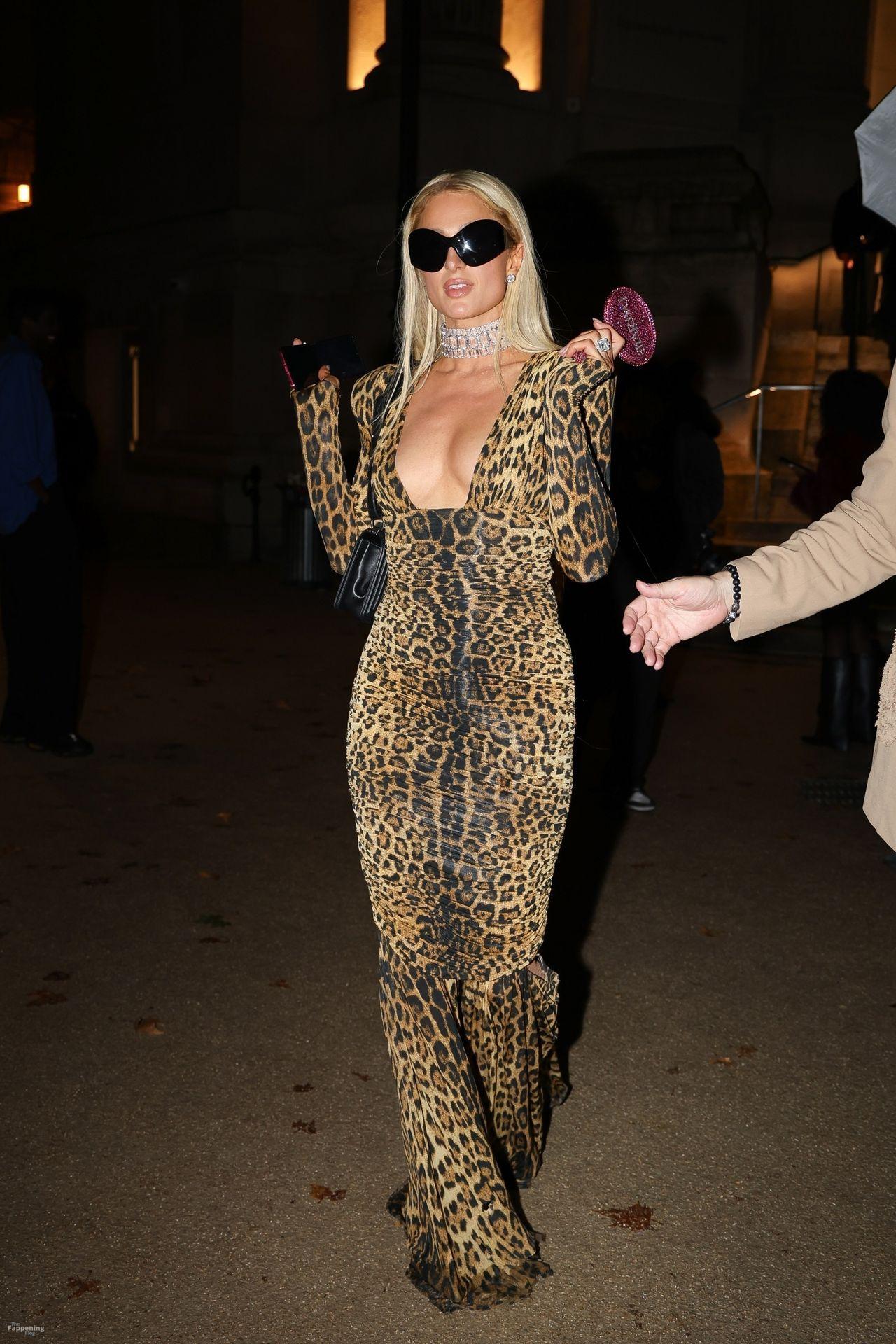 paris-hilton-sexy-25-the-fappening-pics