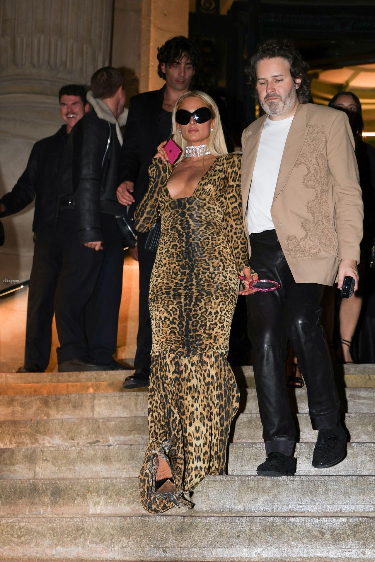 paris-hilton-sexy-30-the-fappening-pics