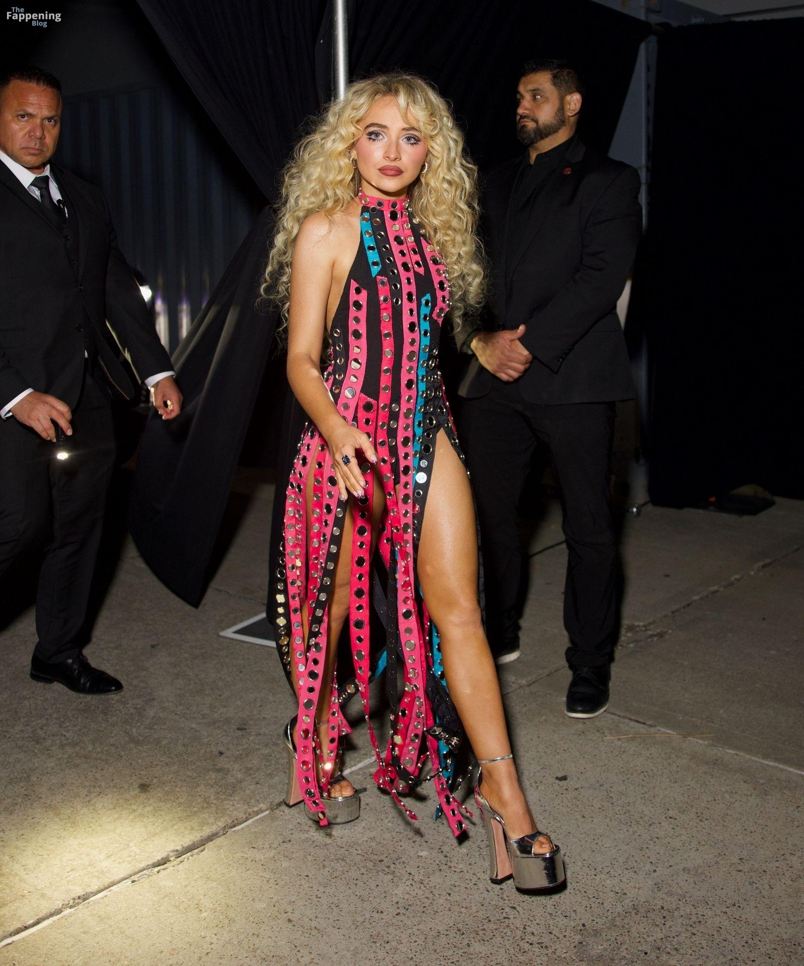 sabrina-carpenter-sexy-7-the-fappening-pics_-1