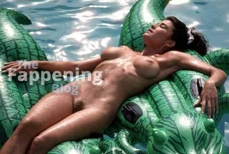 samantha-dorman-5887-the-fappening-pics_